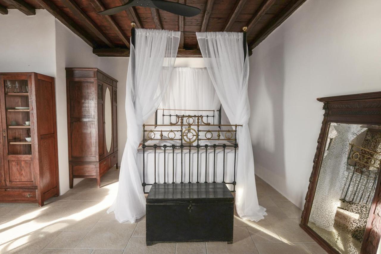 Castrum Traditional Sunset Suites Plaka  Екстер'єр фото