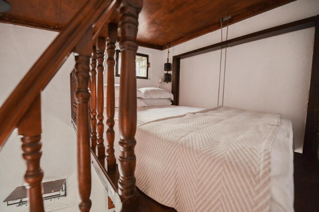 Castrum Traditional Sunset Suites Plaka  Екстер'єр фото